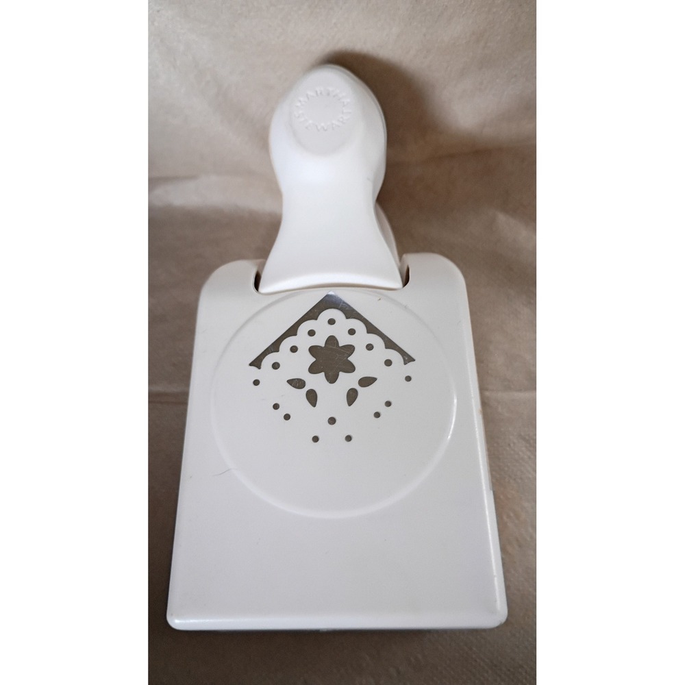 Martha Stewart Crafts Eyelet Lace Corner Punch Floral Scrapbooking Tool White